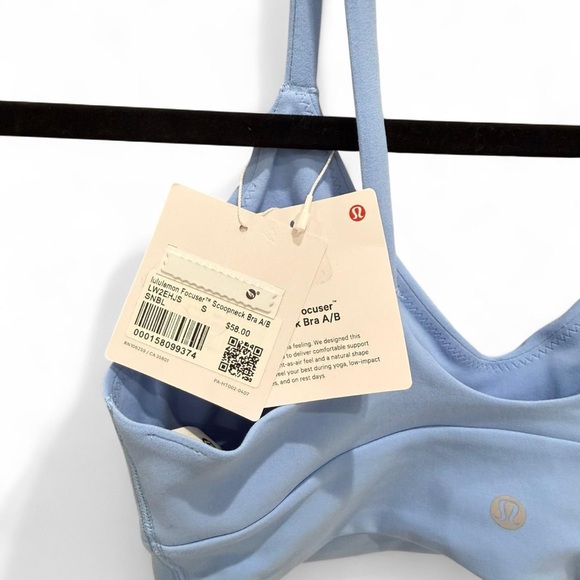 Lululemon Focuser Scoop-Neck Bra, A/B Cup - Picture 3 of 6